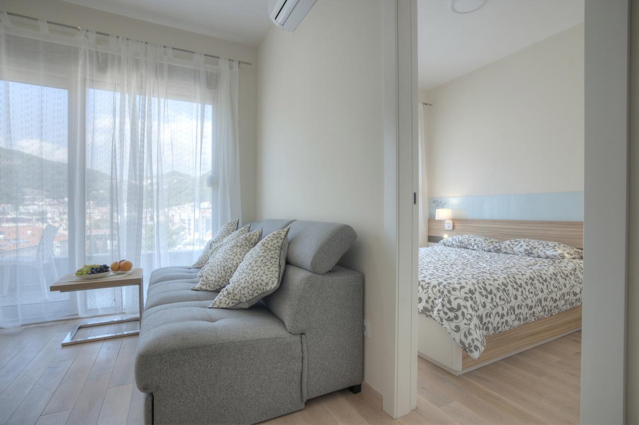 Apartment Jk *