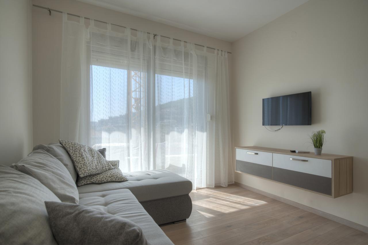 Apartment Jk *
